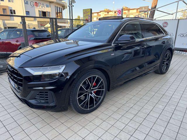AUDI Q8 50 3.0 tdi S-line quattro Tetto cerchi 22