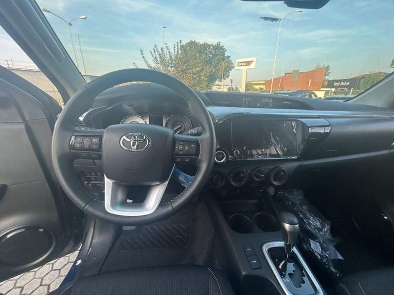 Toyota Hilux 2.4 Diesel AT Double Cab 4WD Lounge MY24