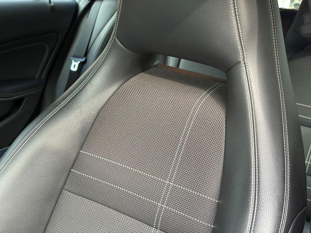 Mercedes-Benz A 200 CDI BlueEFFICIENCY Sport #5435