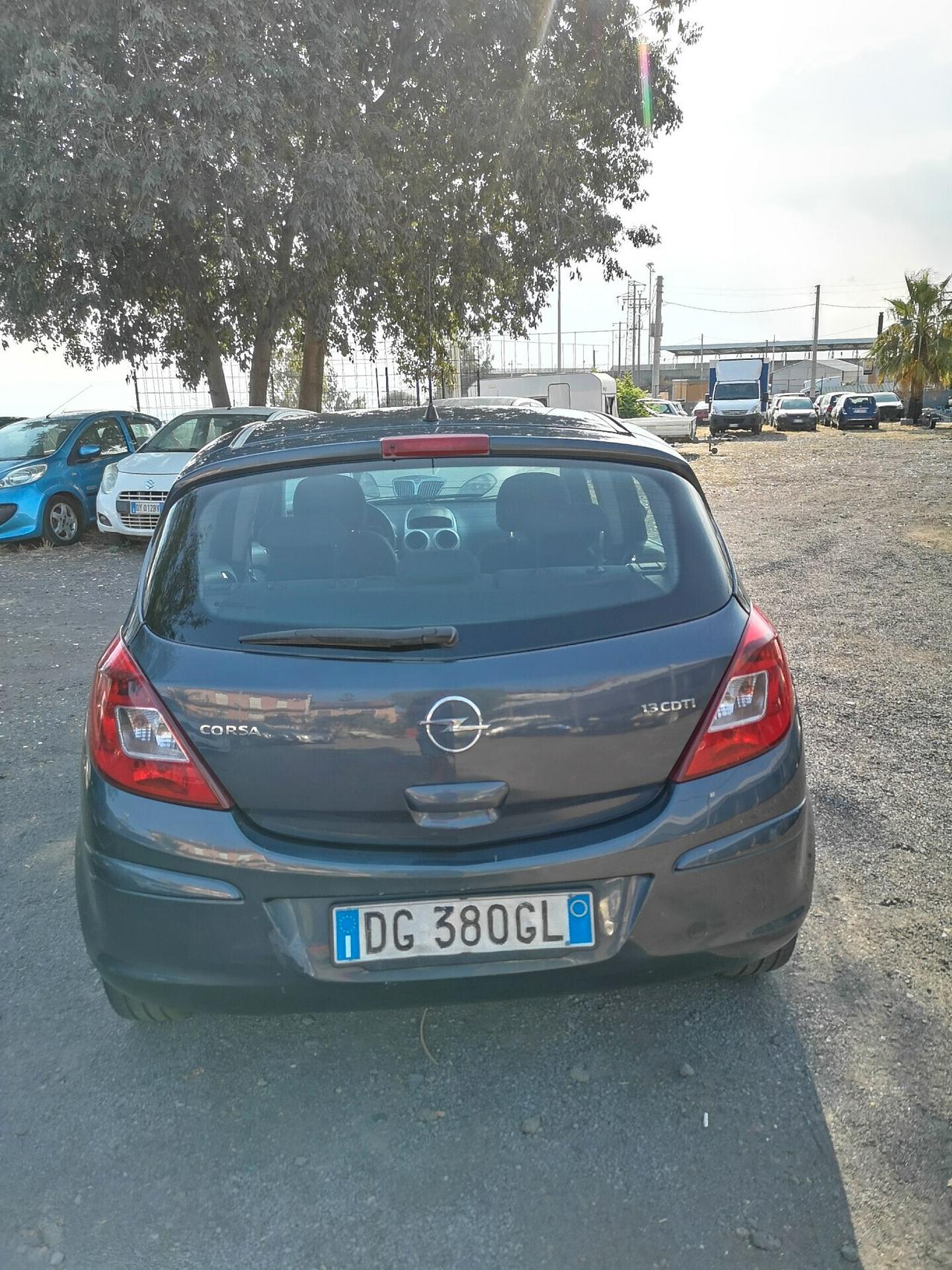 Opel Corsa 1.3 CDTI 75CV ok neopatentati