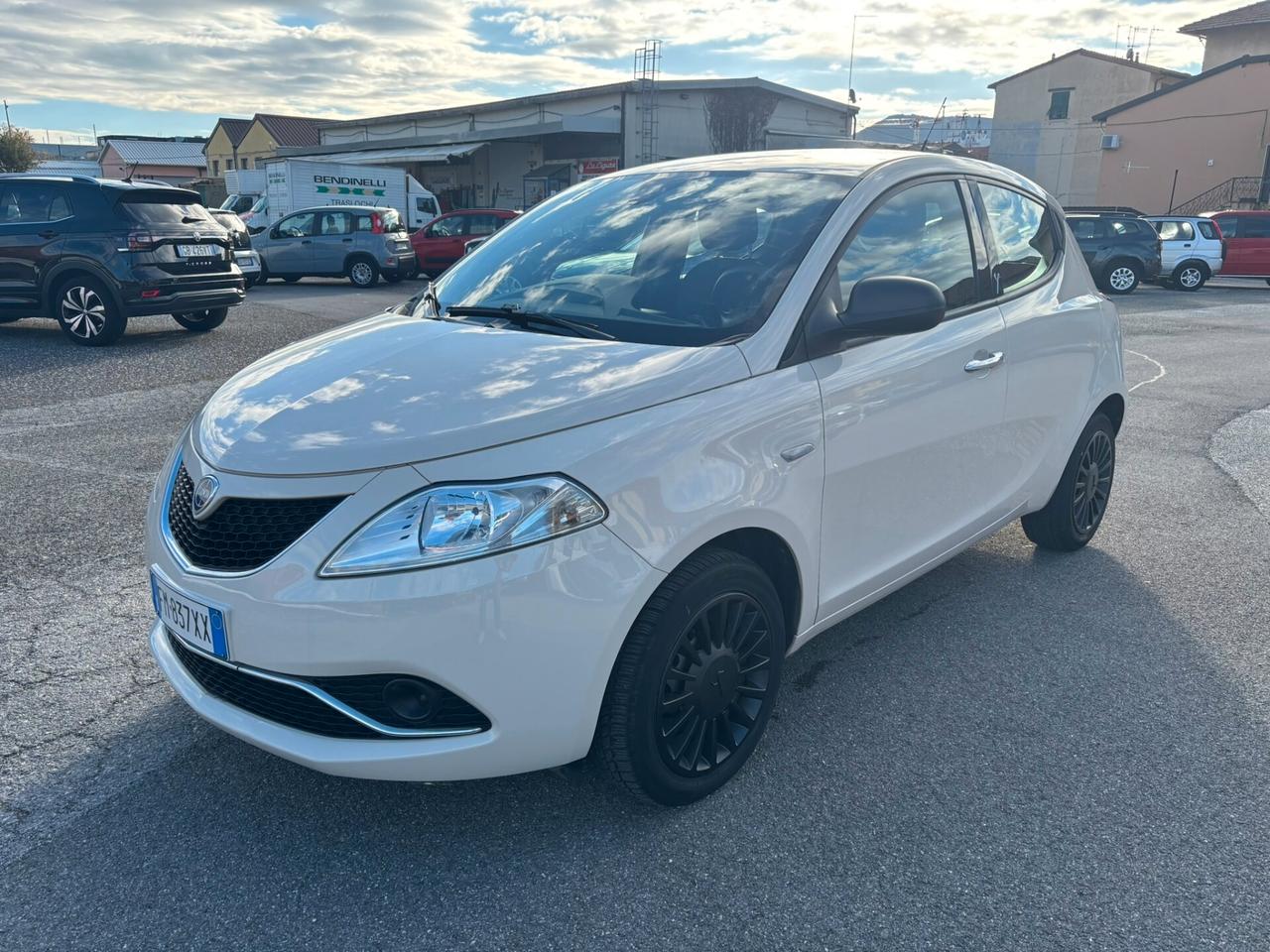 Lancia Ypsilon 1.2 69 CV 5 porte