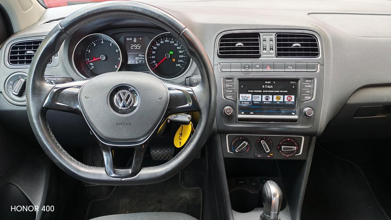 Volkswagen Polo HIGHLINE CAMBIO AUTOMATICO NEOPATENTATO