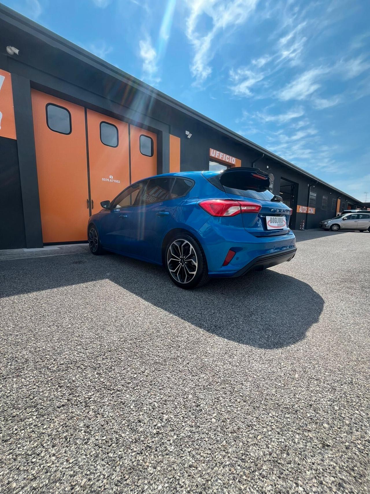 Ford Focus 1.5 EcoBlue 120 CV ST-Line Head-Up display