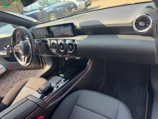 MERCEDES-BENZ CLA 180 d Automatic S.Brake Business Extra