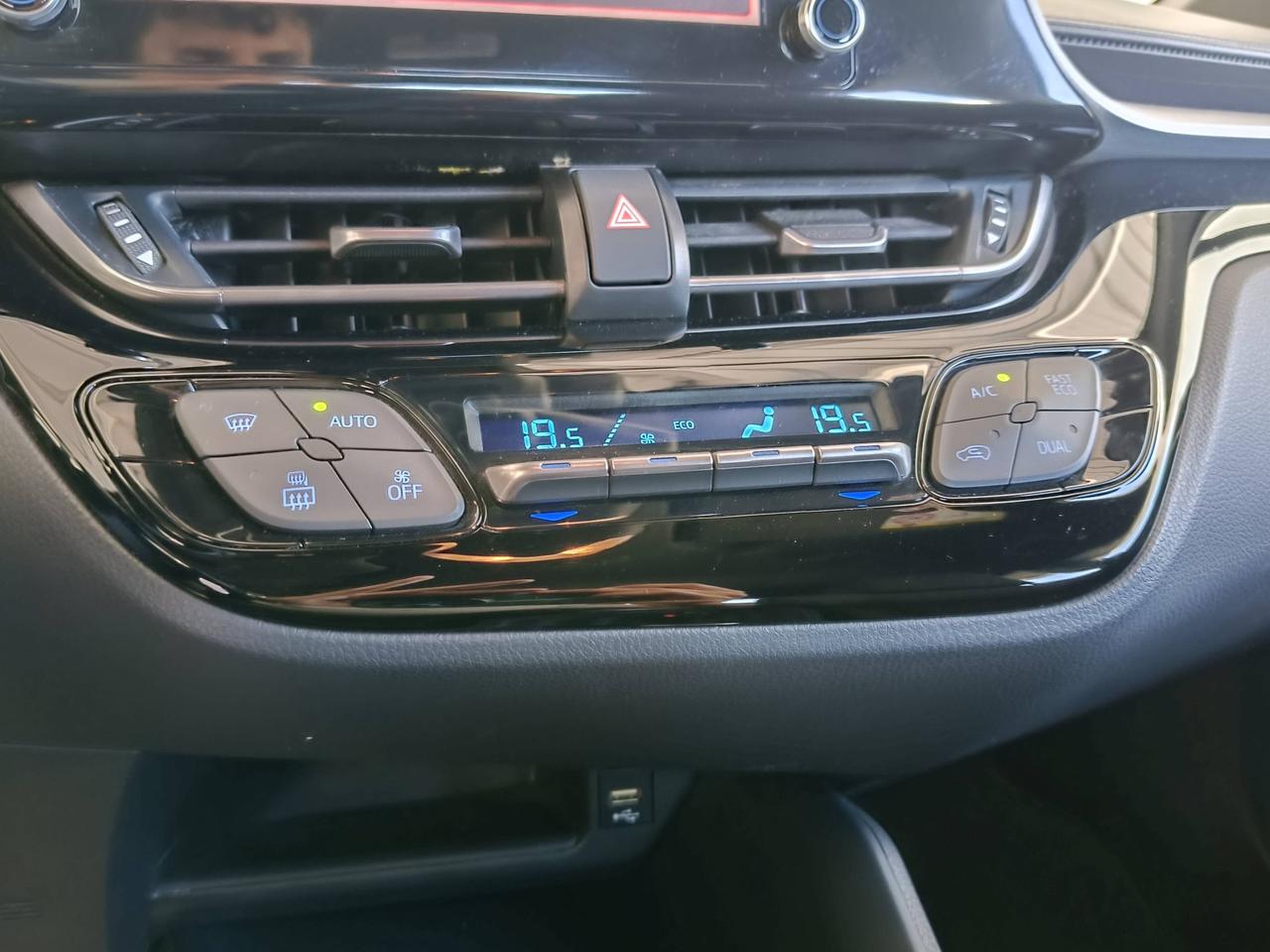 TOYOTA C-HR 1.8H ACTIVE MY21