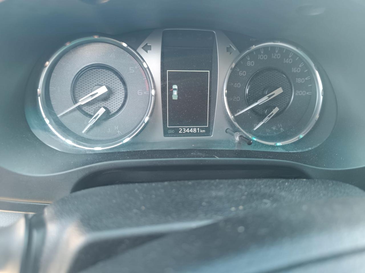 Toyota Hilux 2.4 D-4D 4WD 4 porte Double Cab Executive