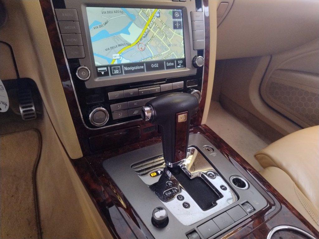 VOLKSWAGEN Phaeton 3.0 v6 tdi 240cv 5p.ti tiptronic dpf del 2010