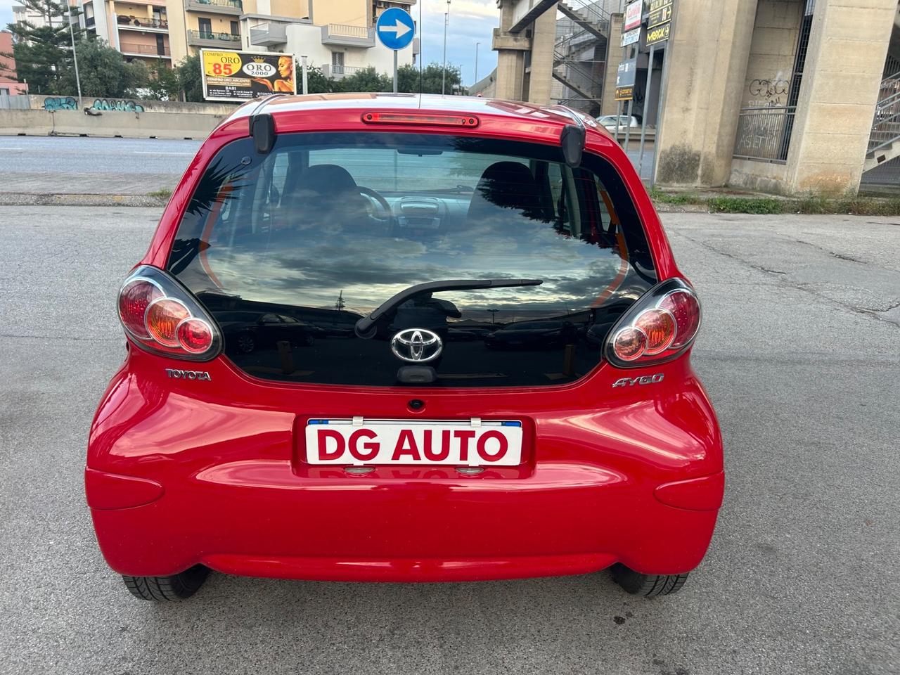 Toyota Aygo 1.0 benzina 68 cv 2012