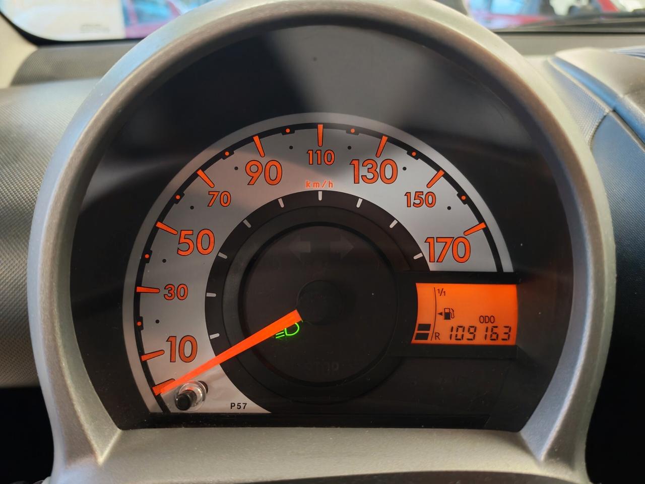 Toyota Aygo - FRIZIONE + TAGLIANDO NUOVI !!!