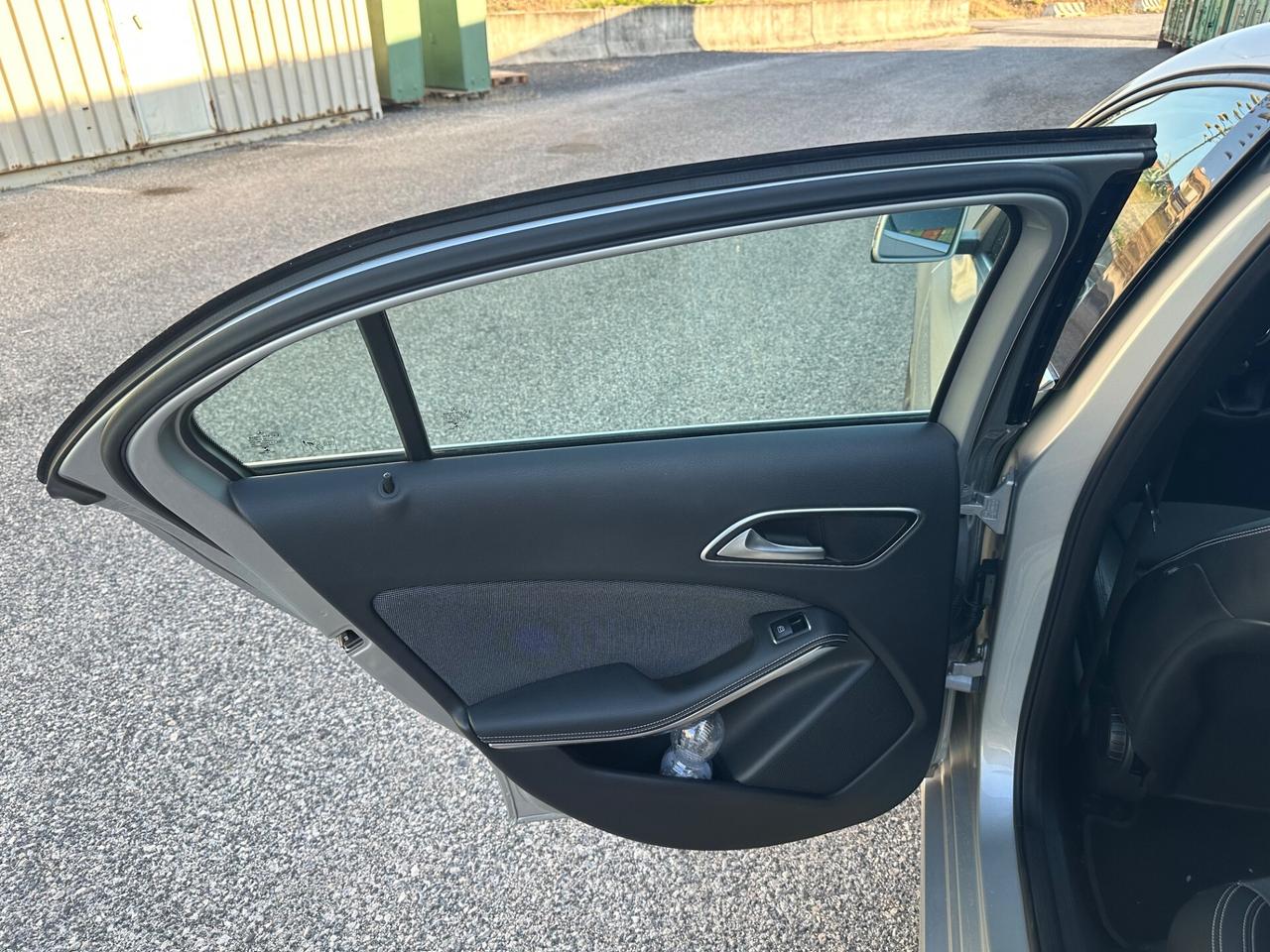 Mercedes-benz A 180 A 180 d Sport COMENUOVA