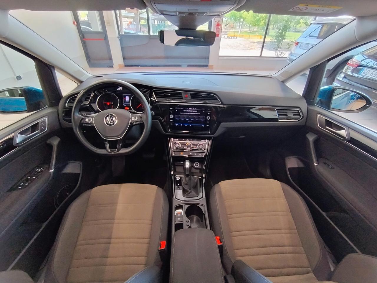 VOLKSWAGEN Touran 2.0 TDI 150CV DSG 7POSTI TETTO ACC