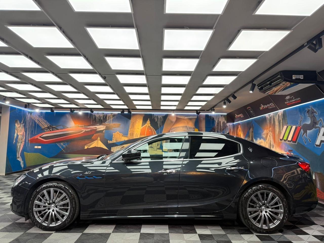 Maserati Ghibli 330 CV MHEV GT (721)
