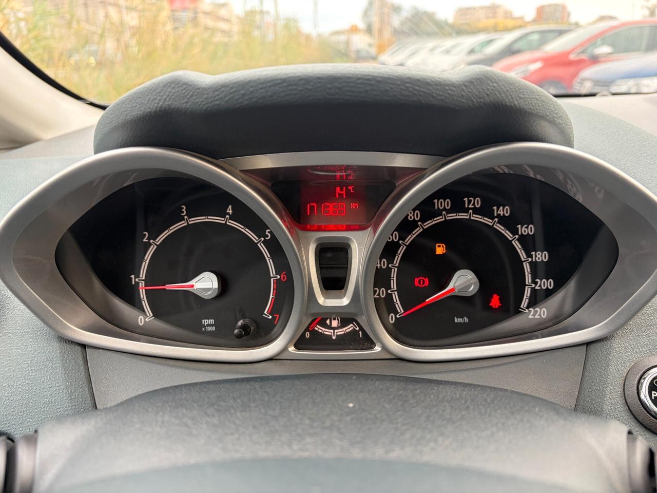 FORD FIESTA 1.2CC 82CVTITANIUM 68CV 170.000 KM