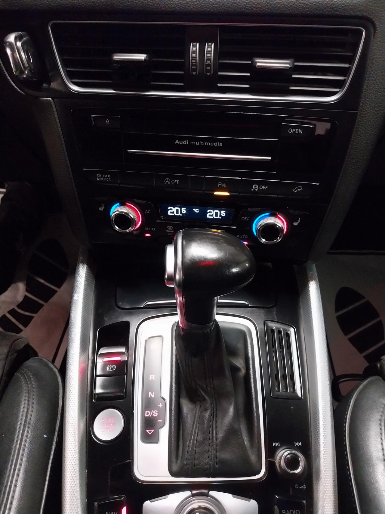 Audi Q5 2.0 TDI 177CV quattro S tronic S Line