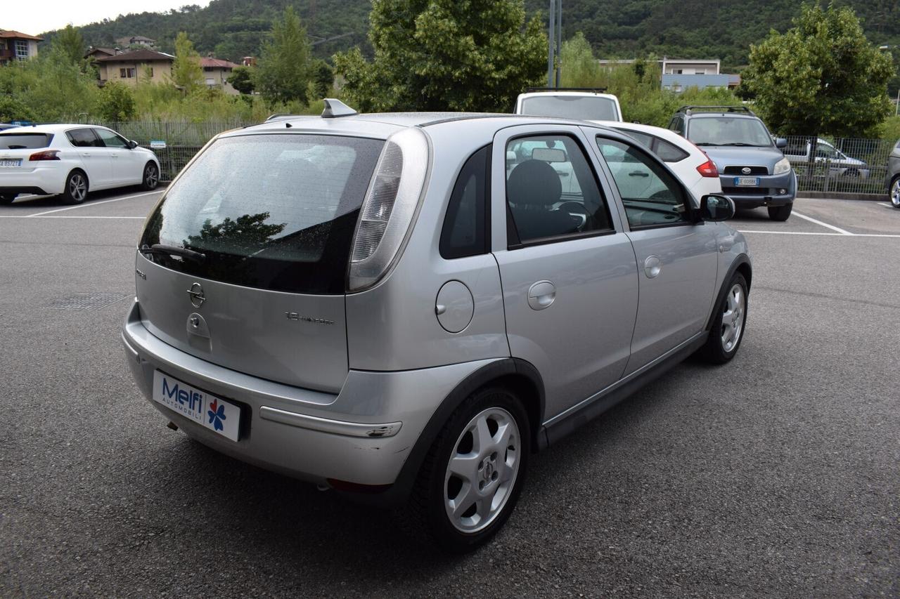 Opel Corsa 1.2 80cv 5p Silver Line