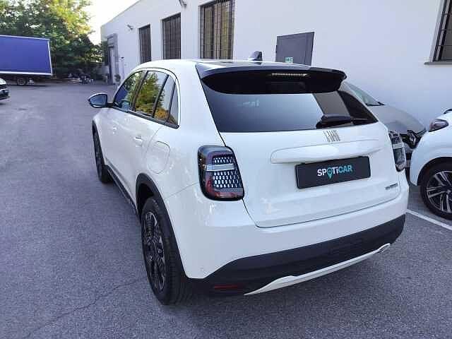 Fiat 600 Hybrid Hybrid 110 CV DCT MHEV La Prima