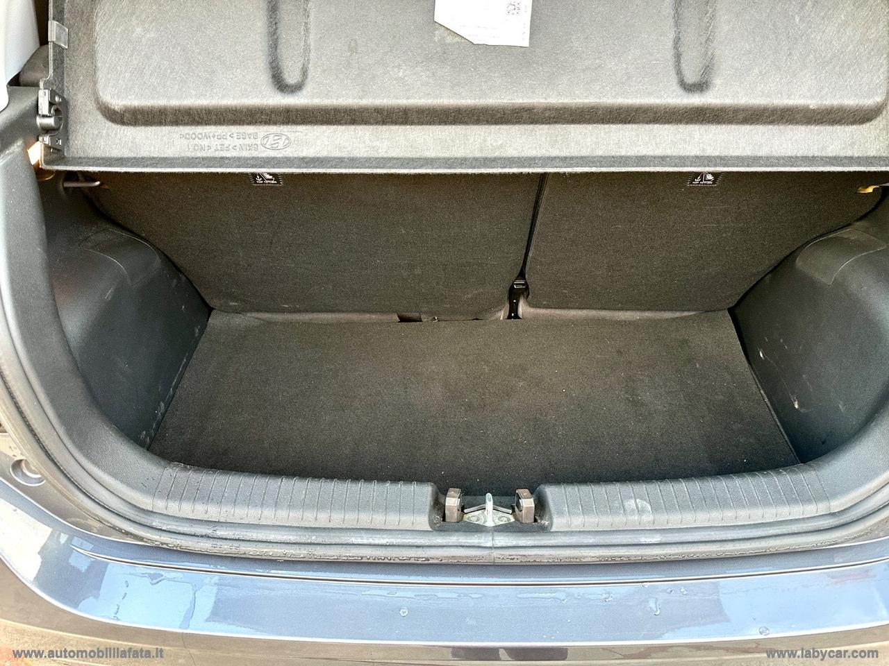 HYUNDAI i10 1.0 MPI Tech 26.000 KM