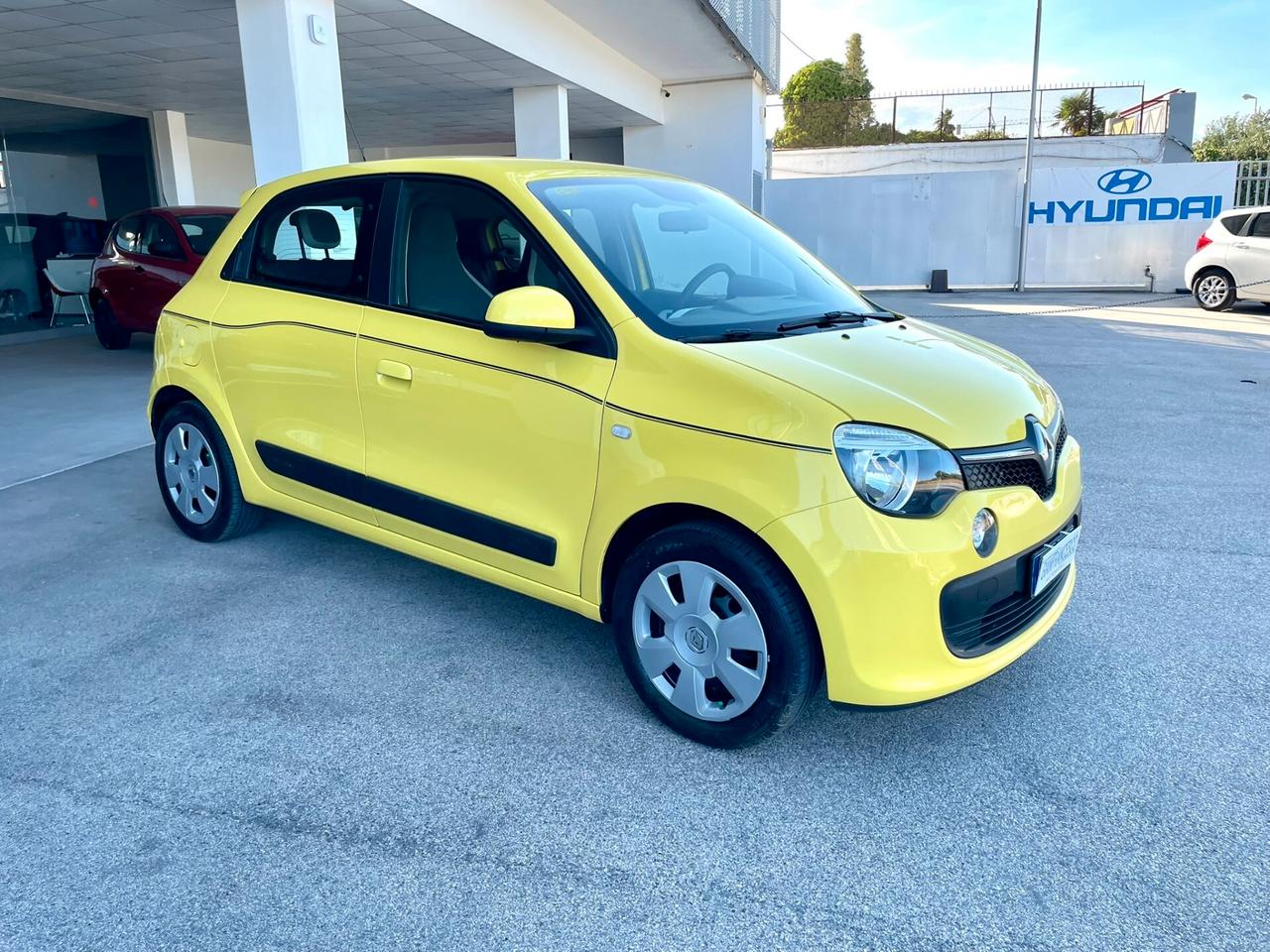 Renault Twingo TCe 90cv EDC Lovely