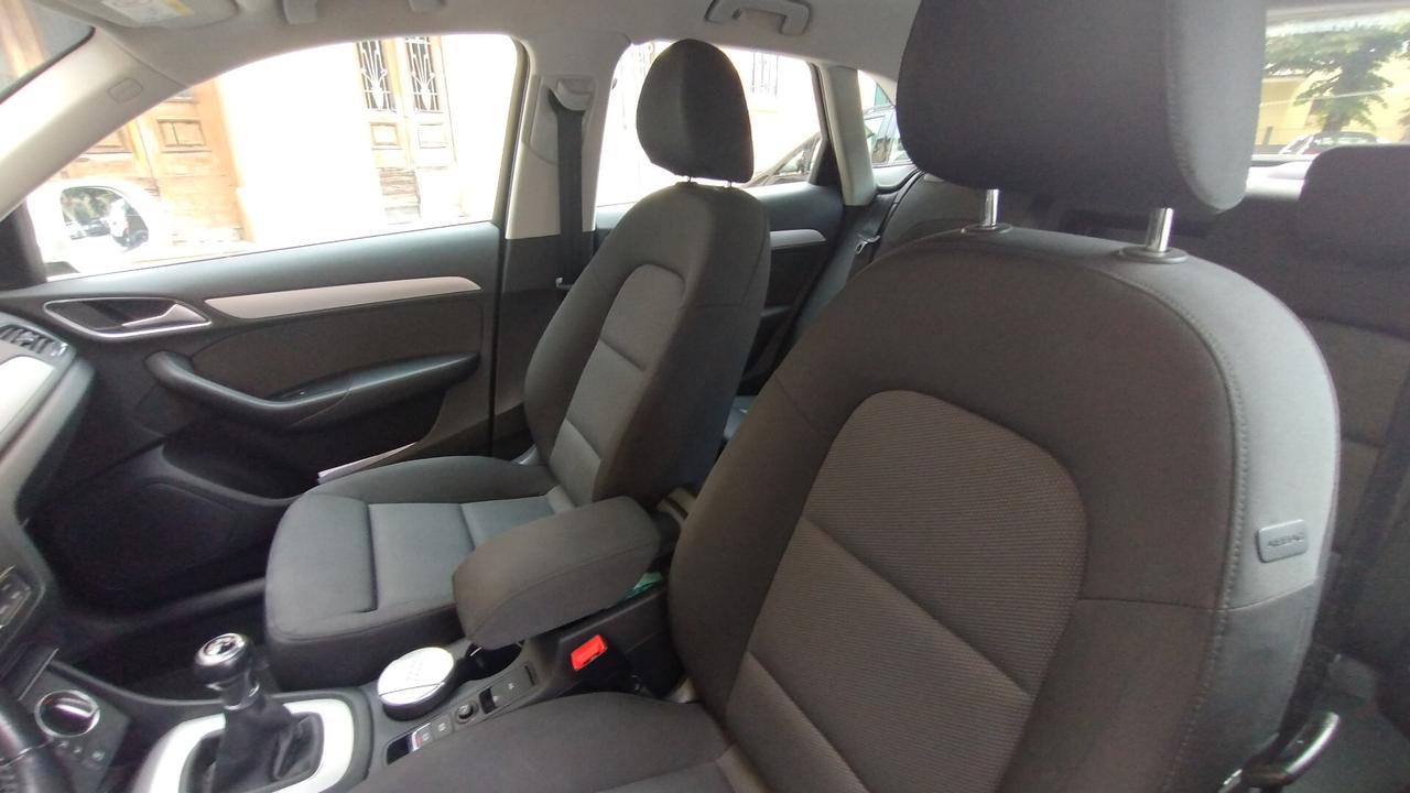 Audi Q3 2.0 TDI 120 CV S line Edition