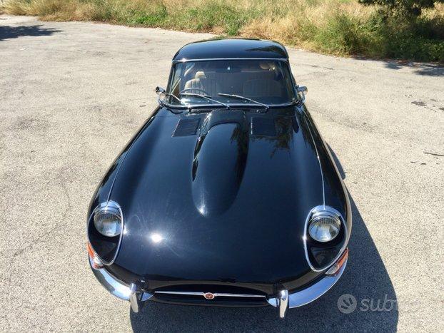 Jaguar E-Type 4.2 Coupè 1967 targa Italiana