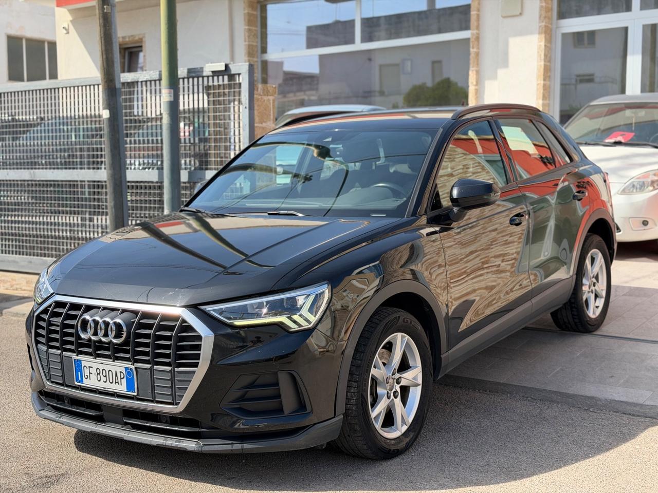 Audi Q3 35 TDI quattro Business-2019 MATRIX/NAVI