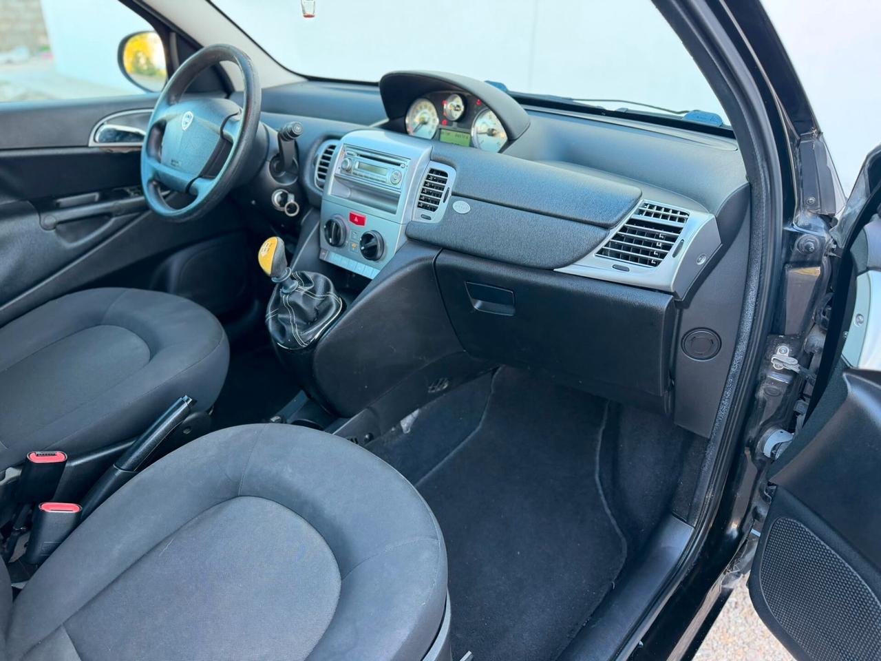 Lancia Ypsilon 1.2 69 CV DIVA