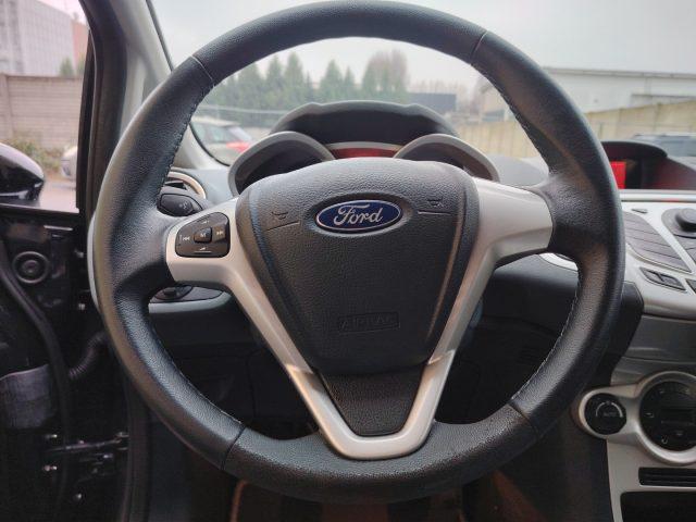 FORD Fiesta 1.4 TDCi 70CV 3 porte Titanium NEOPATENTATI