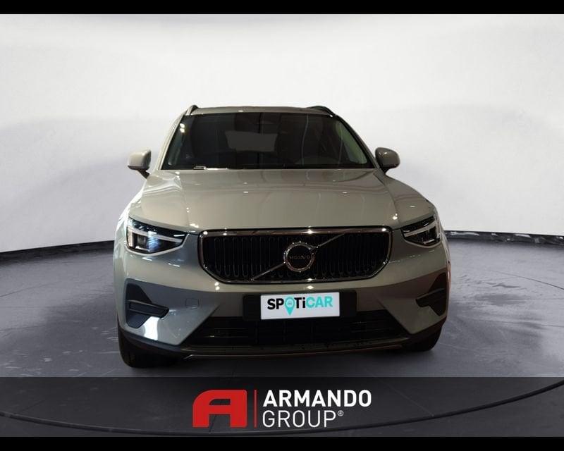 Volvo XC40 (2017-->) B3 automatico Essential