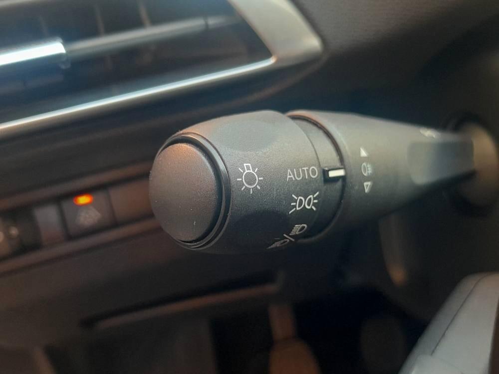 PEUGEOT 3008 1.5 BLUEHDI 130 CV