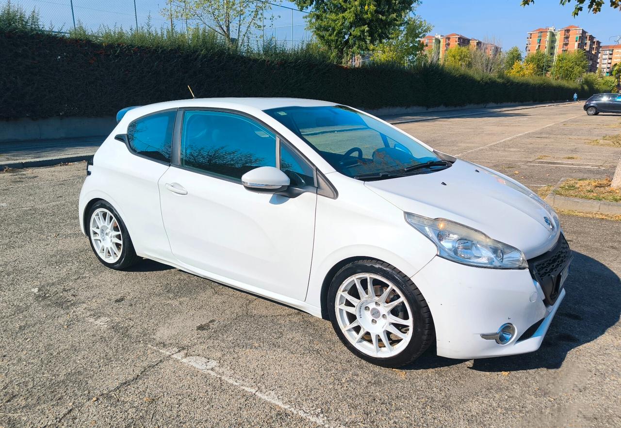 Peugeot 208 1o Serie 1.2VTI 82CV 3P Allure