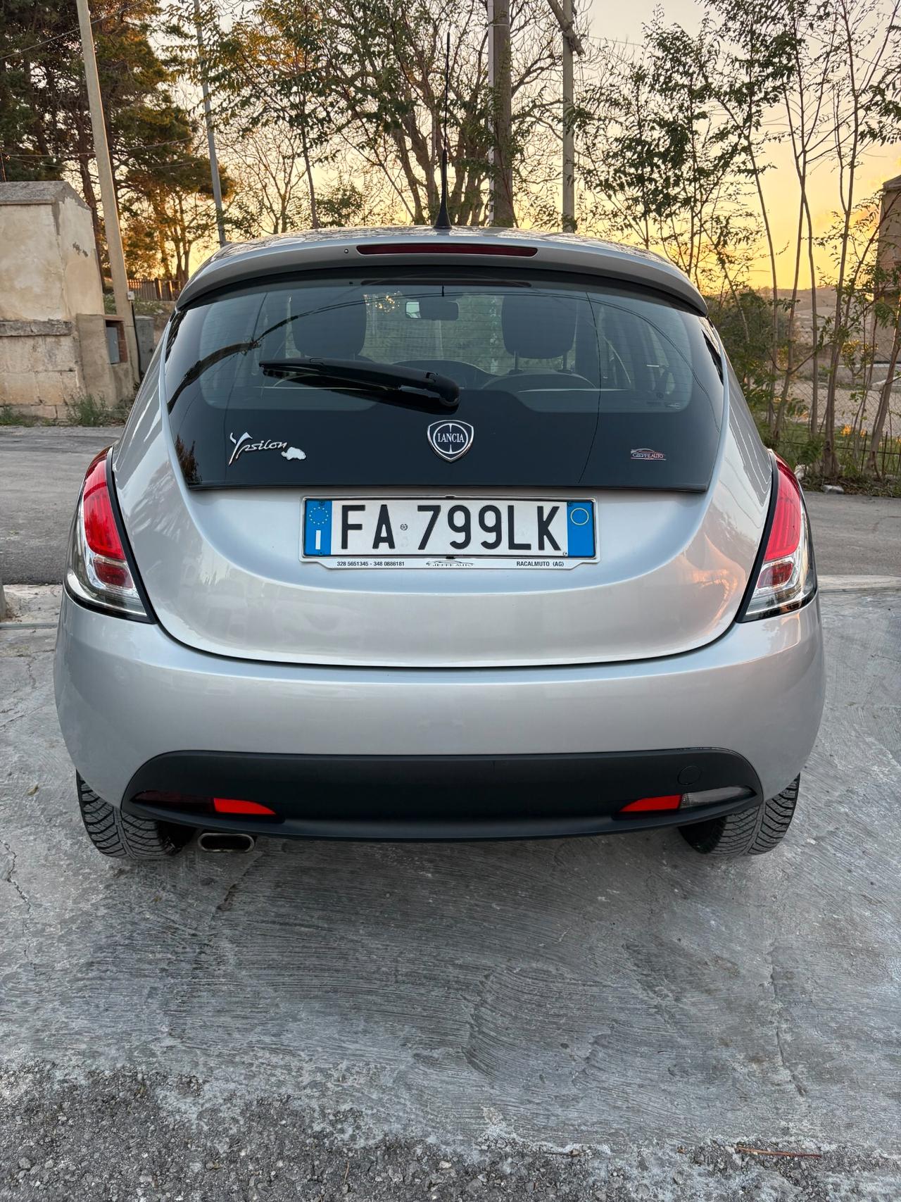 Lancia Ypsilon 1.2 69 CV 5 porte Opening Edition