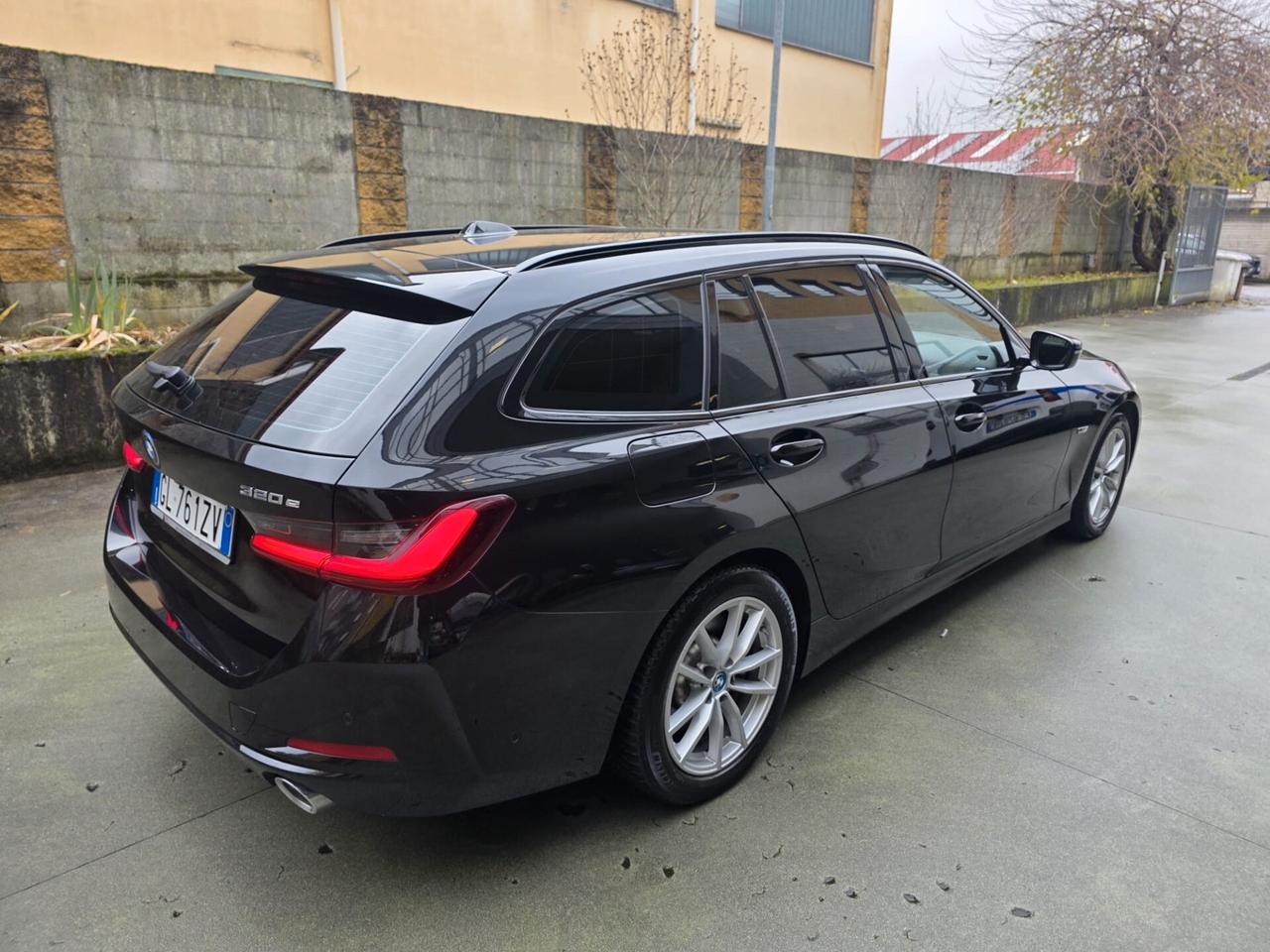 Bmw 320 330e xDrive Touring