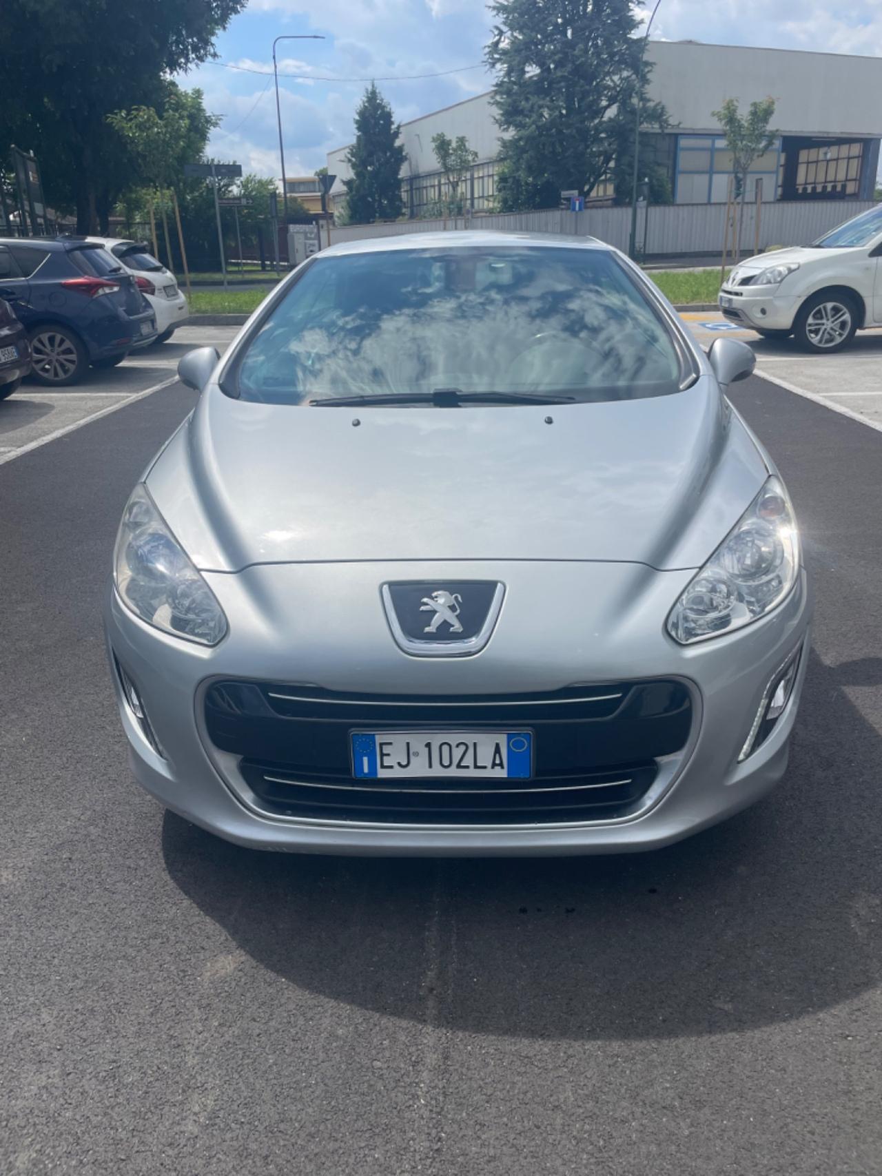 Peugeot 308 1.6 THP 156CV CC Allure