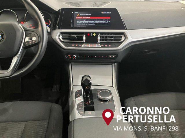 BMW 320 d xDrive Touring Business Advantage