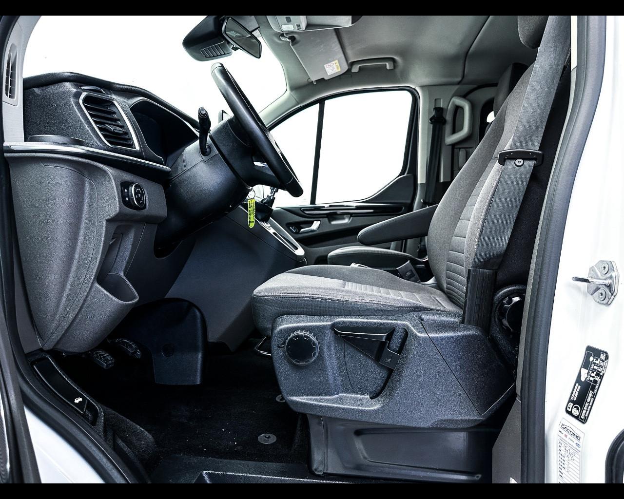 FORD Tourneo Custom 1ª s - Tourneo Custom 320 2.0 EcoBlue 130CV MHEV PC c/sollev. Tit.