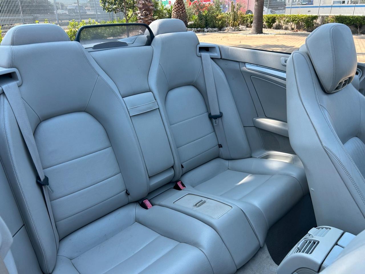 Mercedes-benz E 220 Cabrio BlueEFFICIENCY