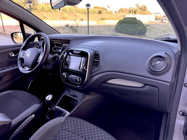 RENAULT Captur DCI 90CV NAVI+RCAM+BICOLOR+17'+2PDC+KEYLESS