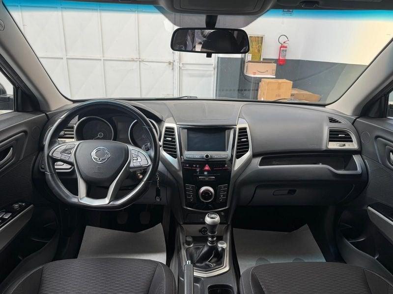 SsangYong Tivoli Tivoli 1.6d Be Visual Hot awd auto