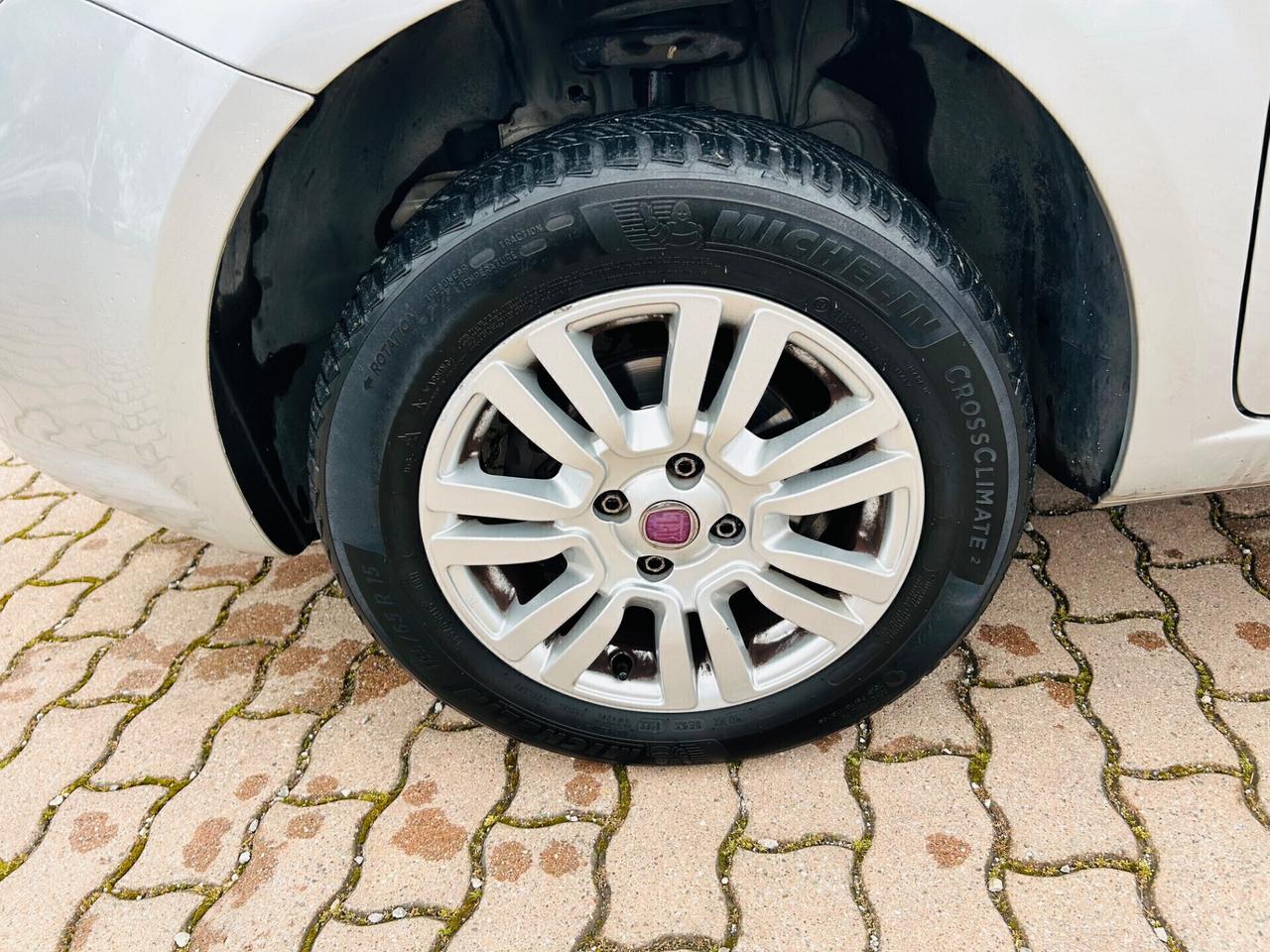 Fiat Punto 1.4 8V 5 porte Natural Power Lounge