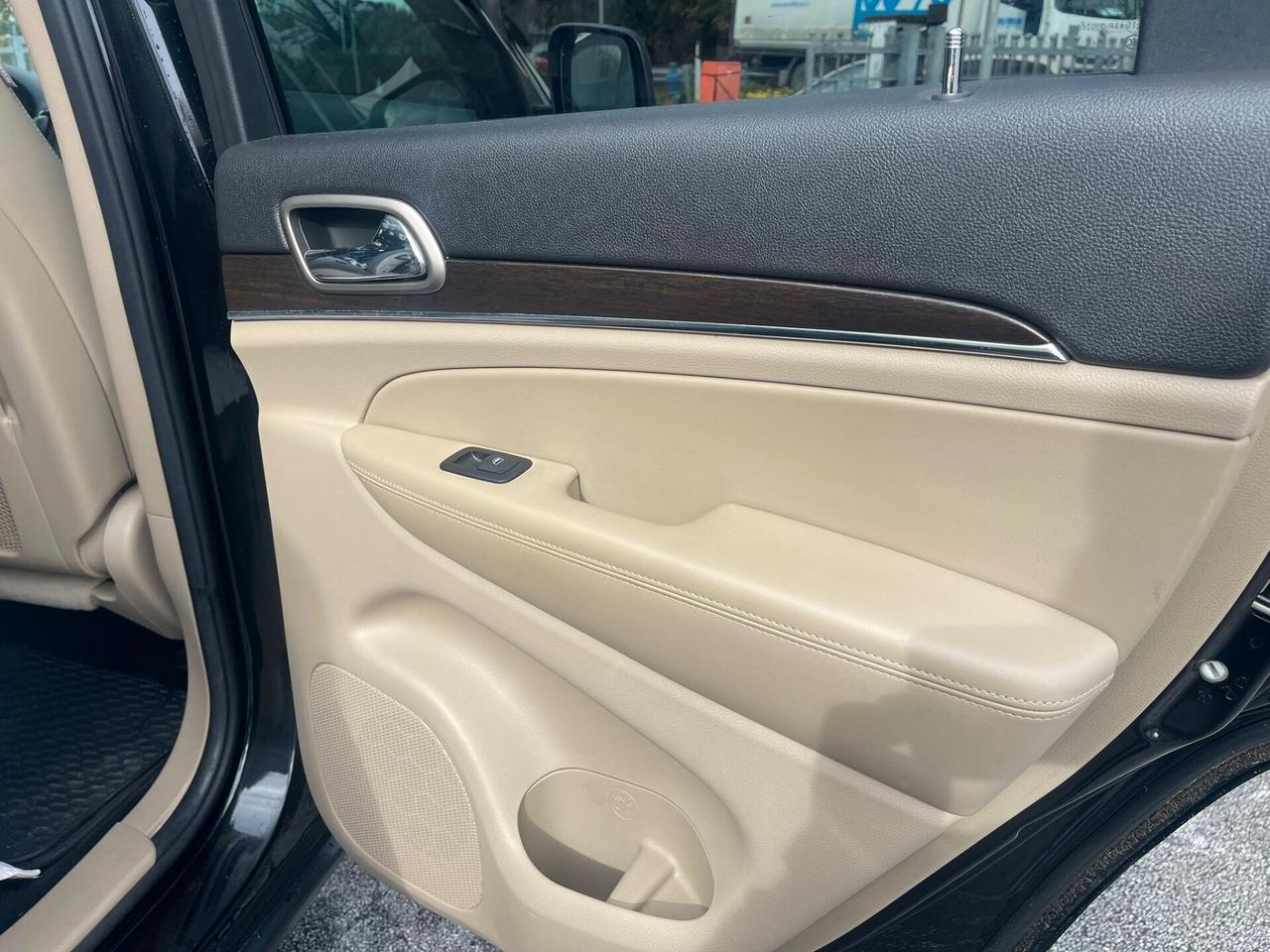 Jeep Grand Cherokee 3.0 V6 CRD 250 CV Multijet II Overland