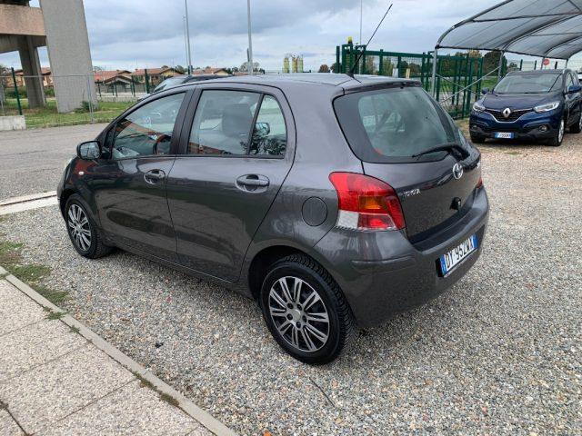 TOYOTA Yaris 1.3 5 porte Sol