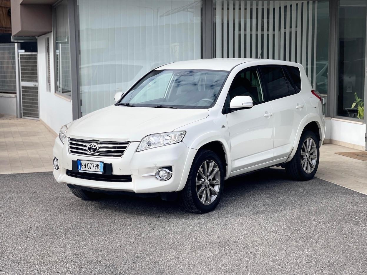 Toyota RAV 4 Crossover 2.2 Diesel 150CV E5 Automatica - 2012