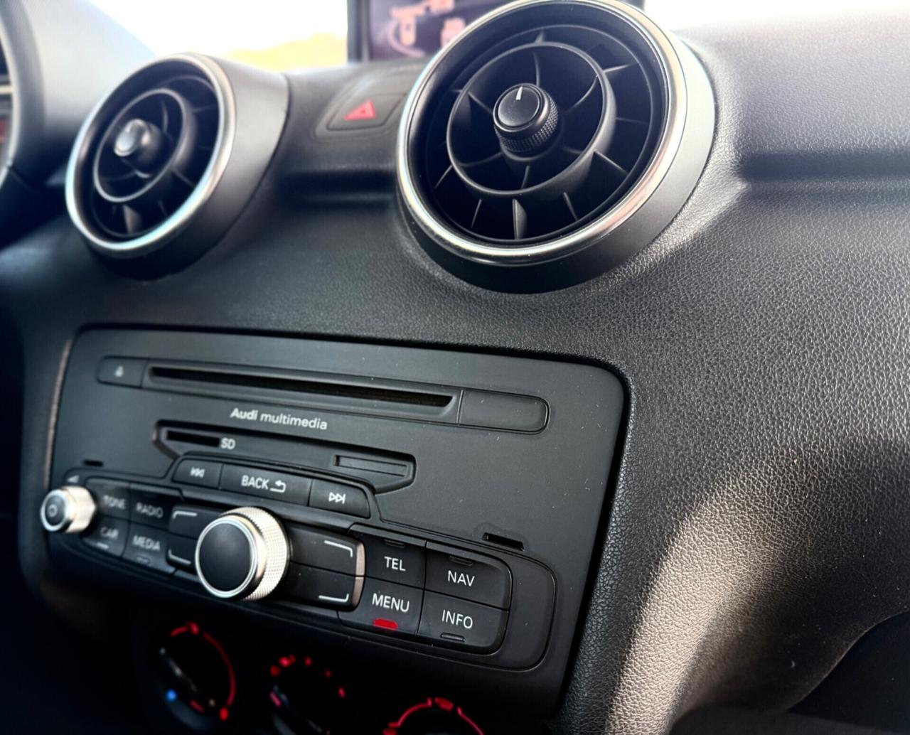 AUDIA1 SPB 1.6 TDI ANCHE NEOPATENTATI