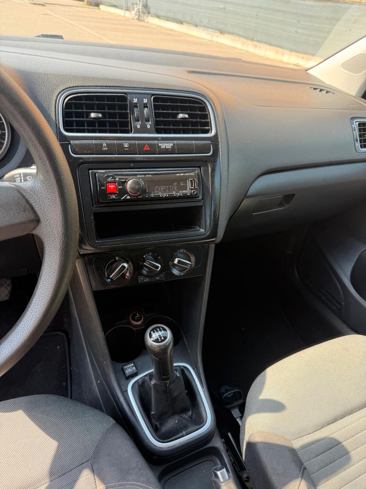 Volkswagen Polo 1.2 Gpl - NEOPATENTATI - 12 MESI DI GARANZIA -