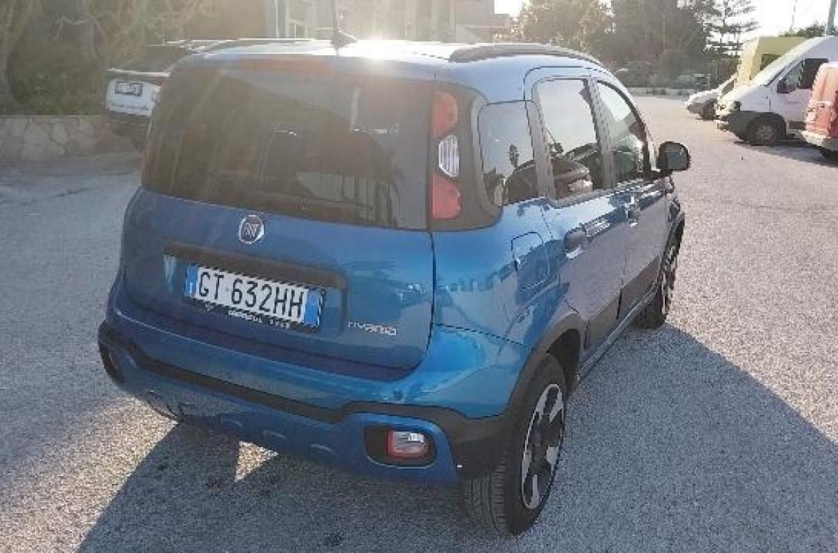 FIAT PANDA CROSS 1.0 hybrid 70cv