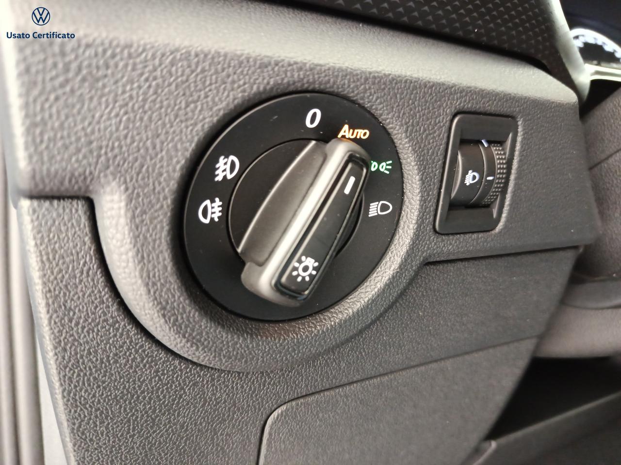 VOLKSWAGEN T-Cross - T-Cross 1.0 TSI Sport