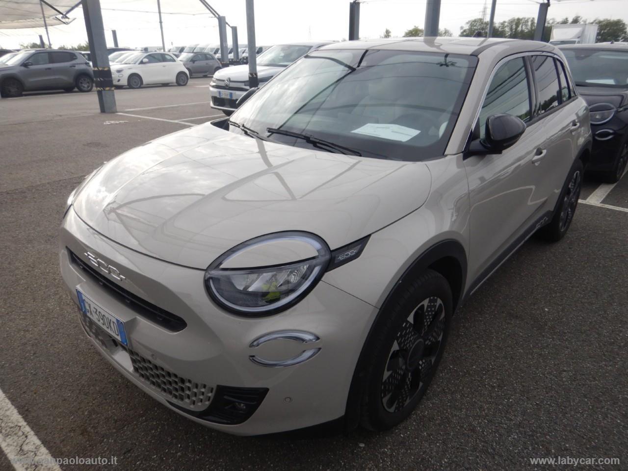 FIAT 600 Hybrid 110 CV DCT MHEV La Prima