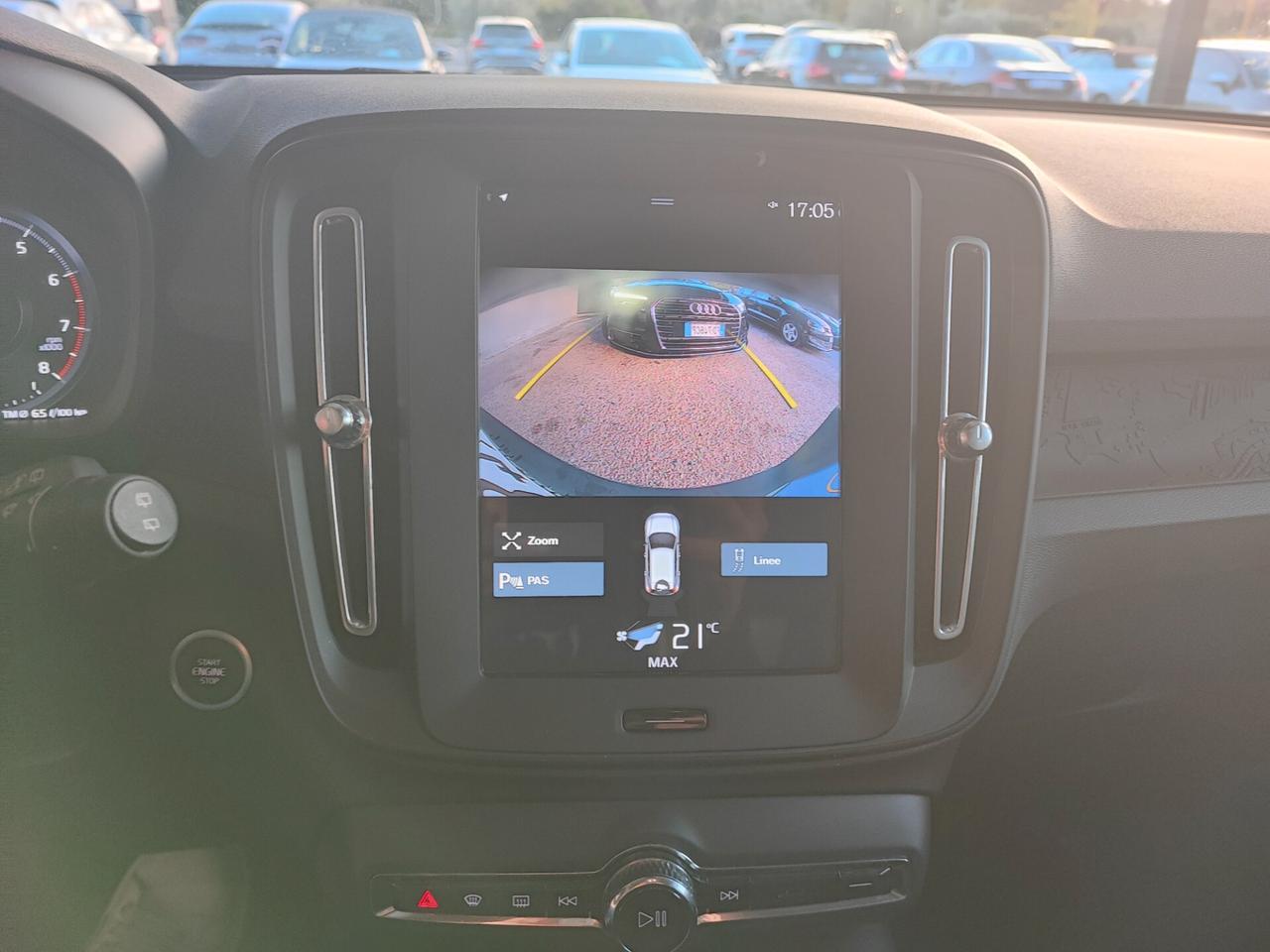 Volvo XC40 T3 Geartronic R-design