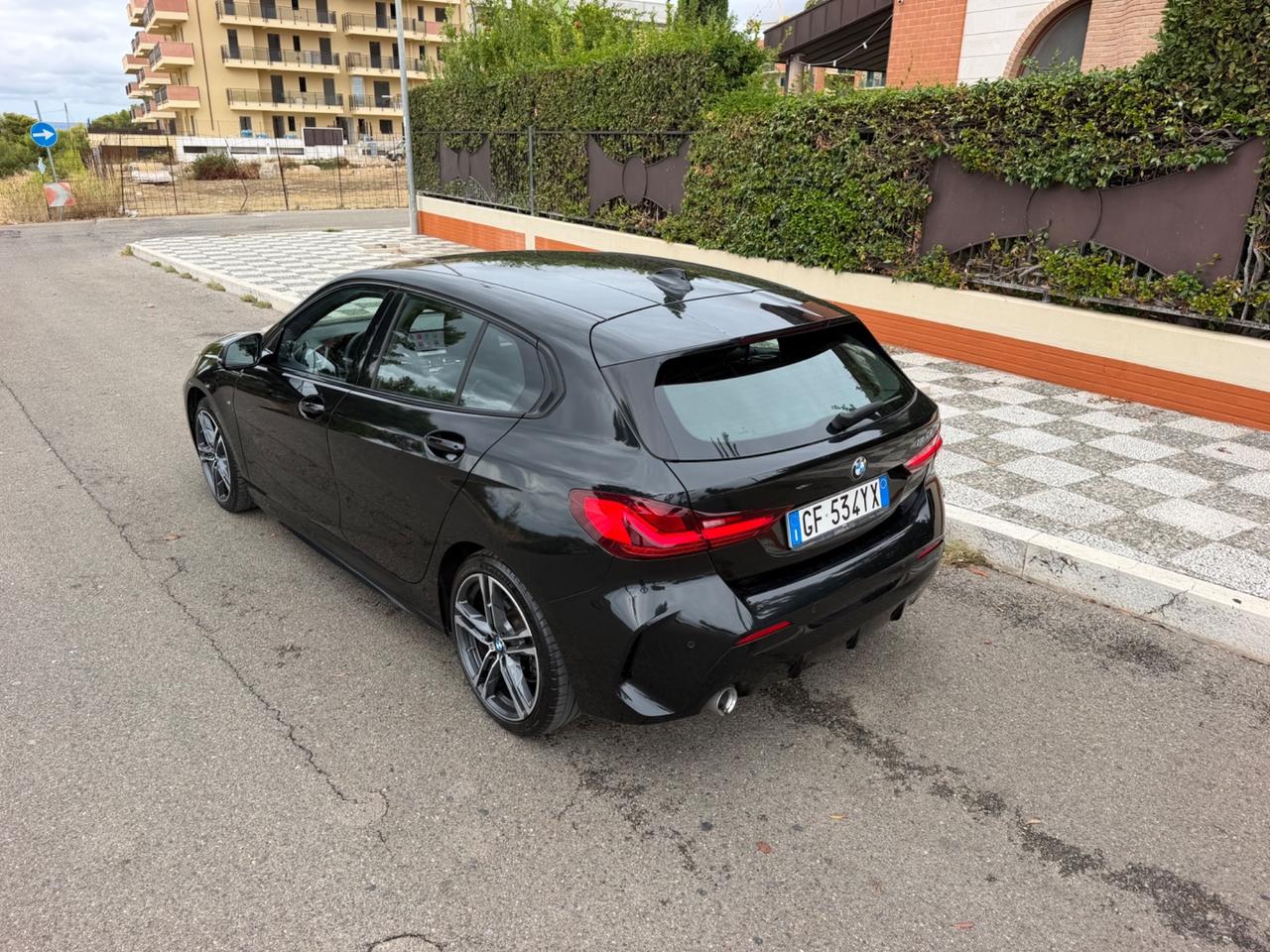 Bmw 116 116d 5p. Msport