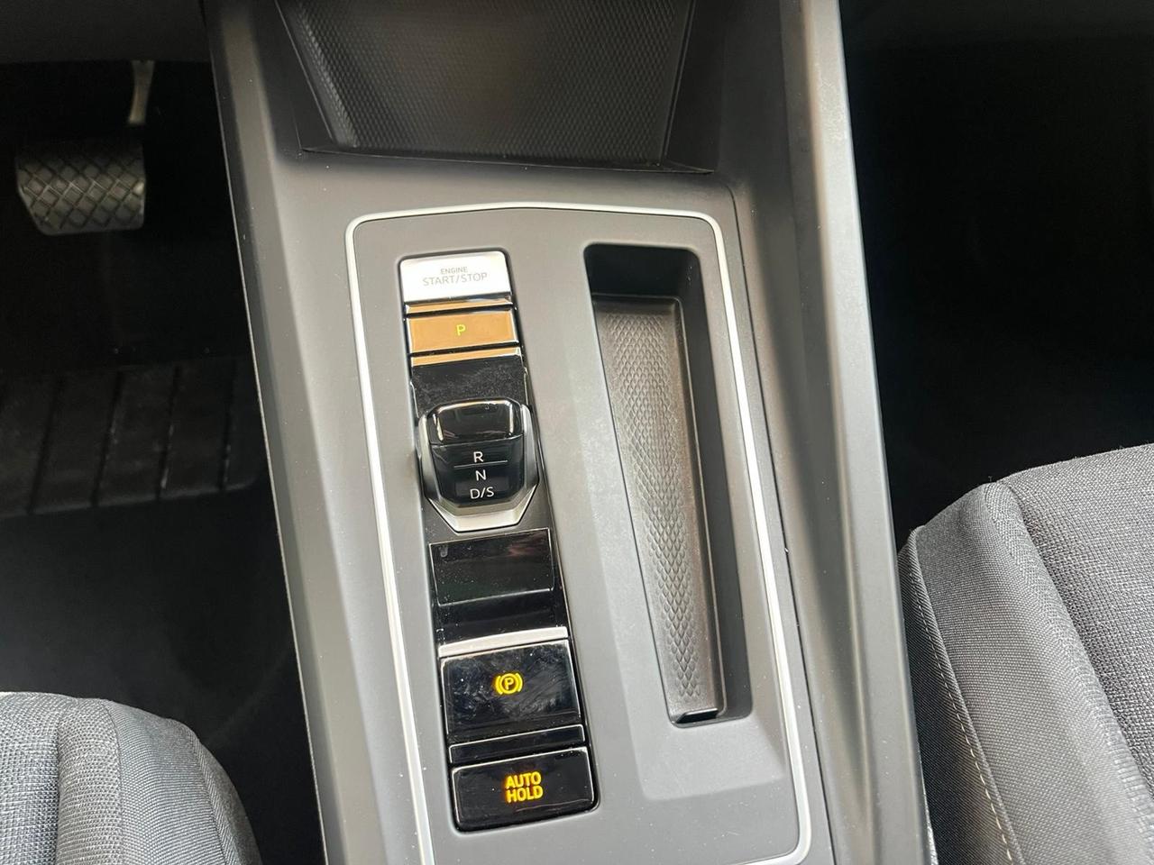 Volkswagen Golf 1.0 eTSI EVO DSG Life